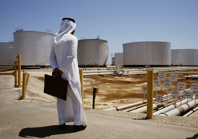 Саудовский фонд PIF приобретает акции нефтяных компаний