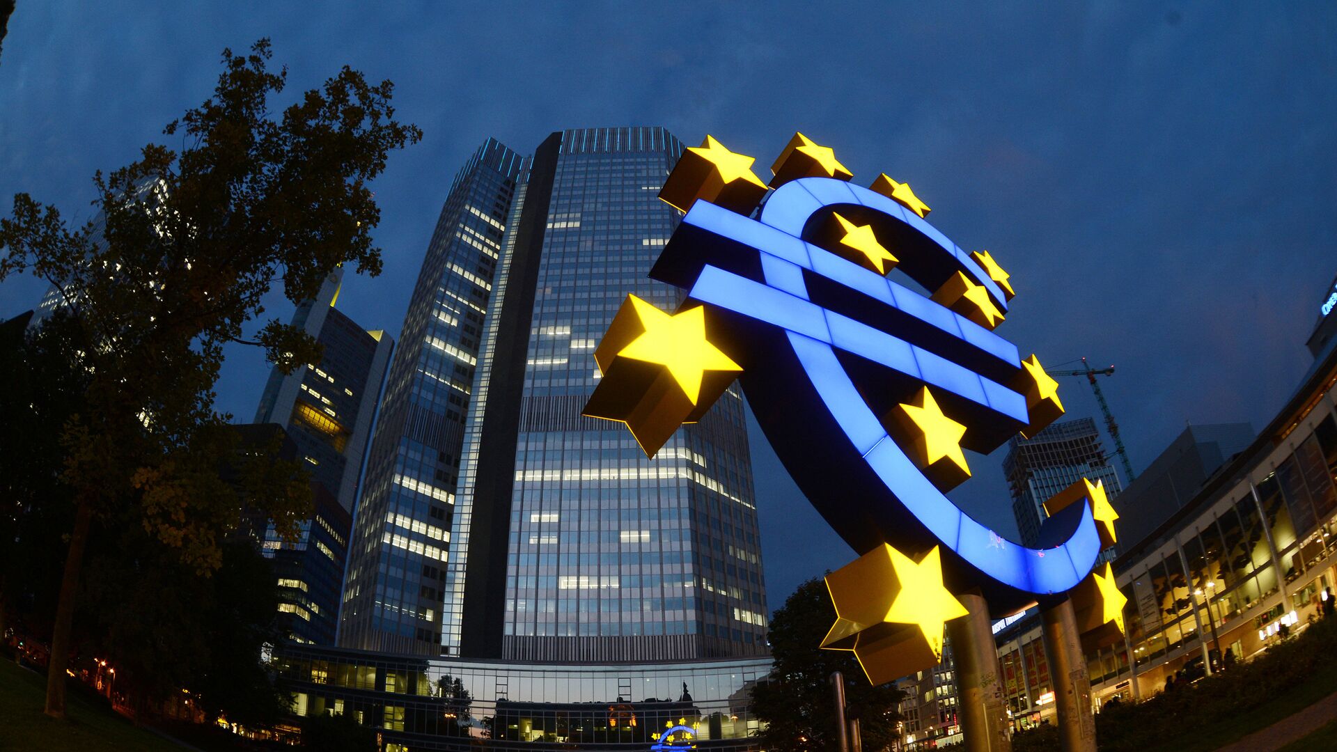 Европейский центральный банк продолжает повышать процентную ставку